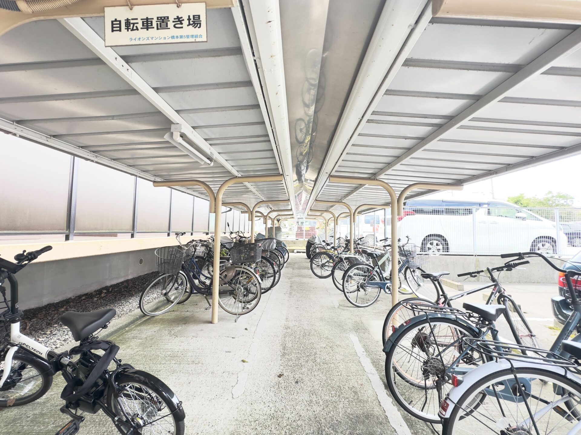 駐輪場